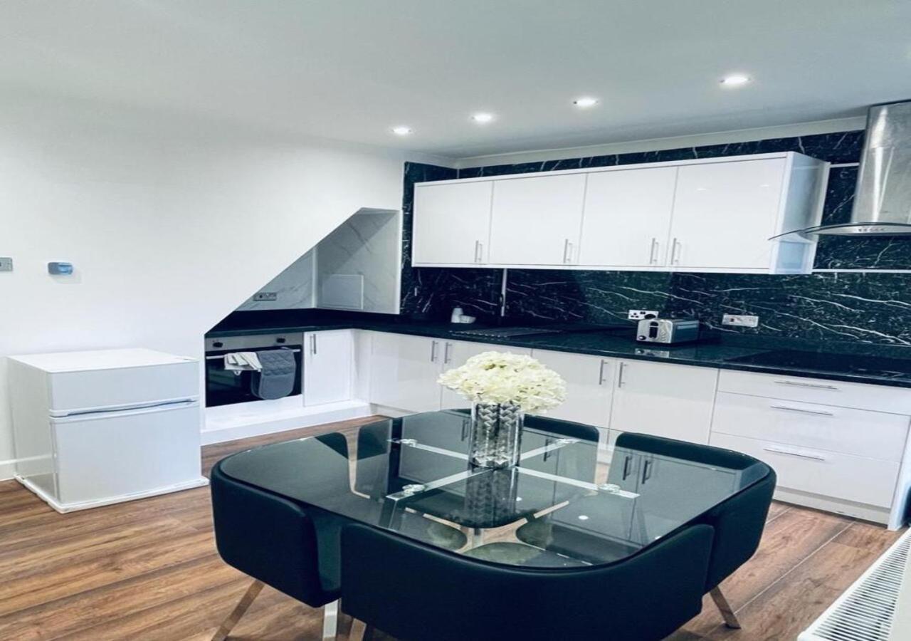 Luxury New Home Swanscombe Luaran gambar