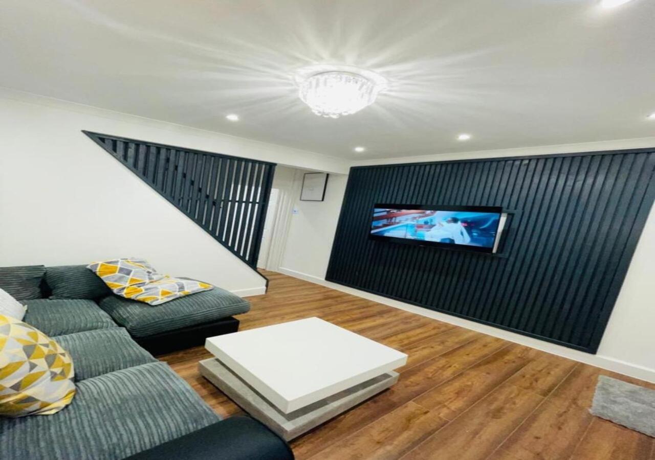 Luxury New Home Swanscombe Luaran gambar